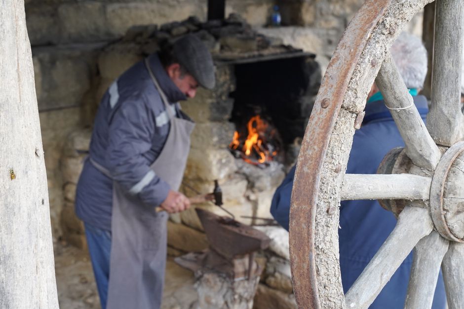 Účastníci kurzu pri nákove