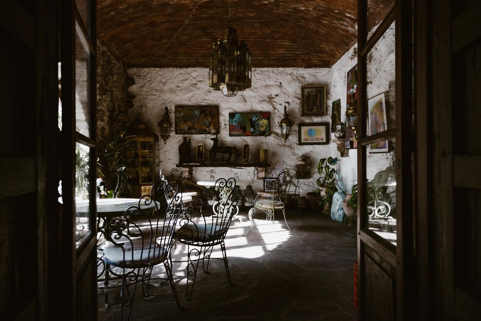 Luster do penziónu, Počúvadlo